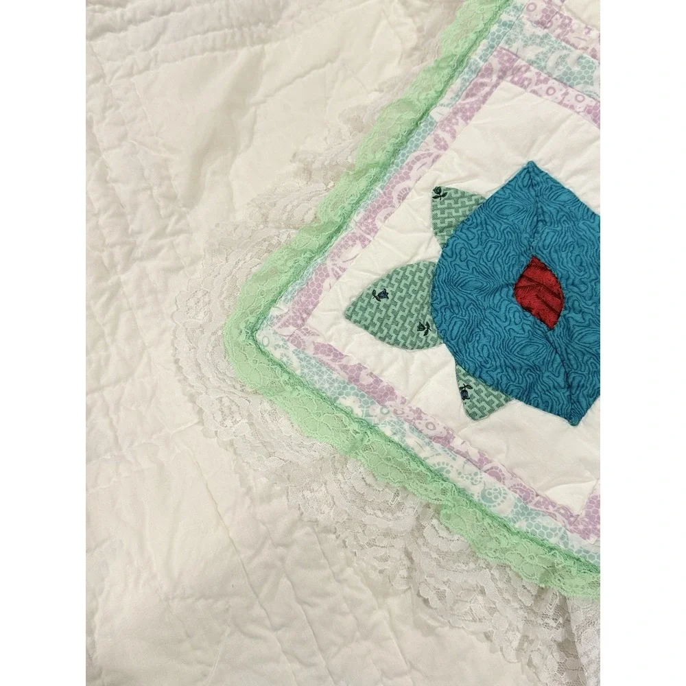 VTG Flower Quilt Handmade Appliqué Pansy / Cabbage Rose Design Sz Twin Farmhouse